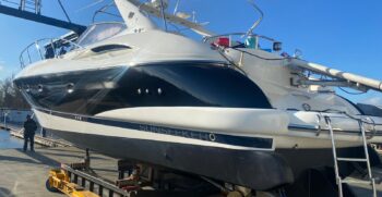 Luxury-yachts-specialist-Sunseeker-Camargue-44-11