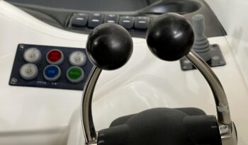 Luxury-yachts-specialist-Sunseeker-Camargue-44-19