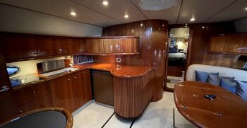 Luxury-yachts-specialist-Sunseeker-Camargue-44-34