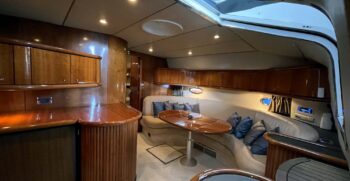 Luxury-yachts-specialist-Sunseeker-Camargue-44-35