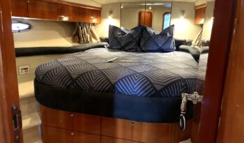 Luxury-yachts-specialist-Sunseeker-Camargue-44-42