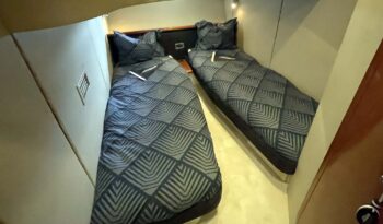 Luxury-yachts-specialist-Sunseeker-Camargue-44-62