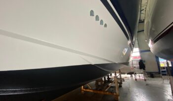 Luxury-yachts-specialist-Sunseeker-Camargue-44-8