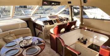 Luxury-Yachts-Specialist-Princess-60-23