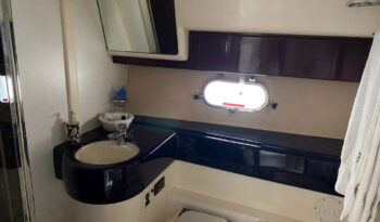 Luxury-yachts-specialist-Princess-60-06