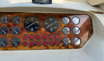 Luxury-yachts-specialist-Princess-60-08