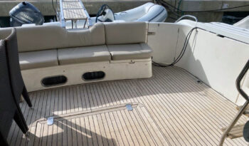 Luxury-yachts-specialist-Princess-60-09