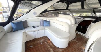 Luxury-yachts-specialist-Sunseeker-Camargue-44-106