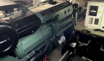 Luxury-yachts-specialist-Sunseeker-Camargue-44-86