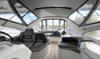 Luxury-yachts-specialist-Fairline-43-13