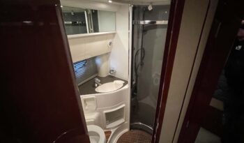 Luxury-yachts-specialist-Fairline-43-21