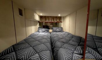 Luxury-yachts-specialist-Fairline-43-28