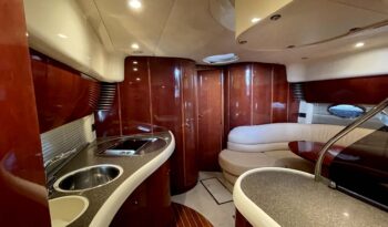 Luxury-yachts-specialist-Fairline-43-33