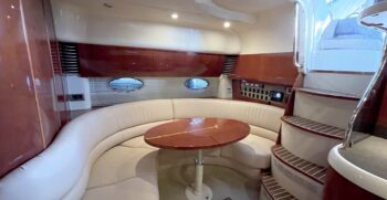 Luxury-yachts-specialist-Fairline-43-36