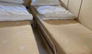 Luxury-yachts-specialist-Targa-43-2002-19