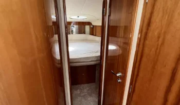 Luxury-Yachts-Specialist 14 25 48