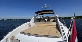 luxury-yachts-specialist-princess-v55 50 21