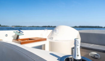 luxury-yachts-specialist-Reno-playa-8-54